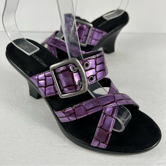 Naturalizer Women's Metallic Purple Heels Size 7 - Picture 1 of 8
